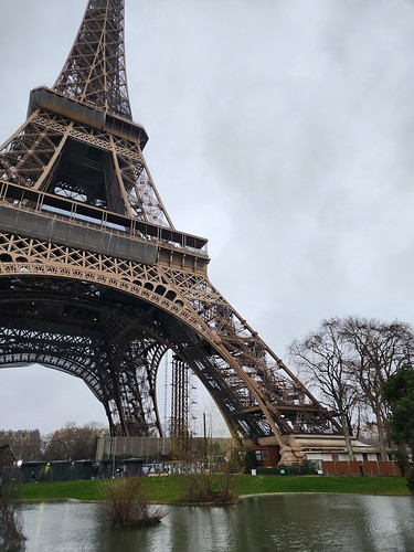 Weekend Romance in Paris, France